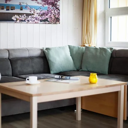 Three-bedroom Holiday In 20 Grömitz